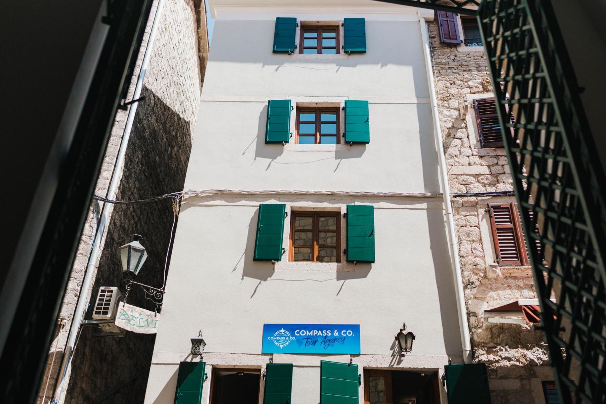 Belvi Apartment Kotor